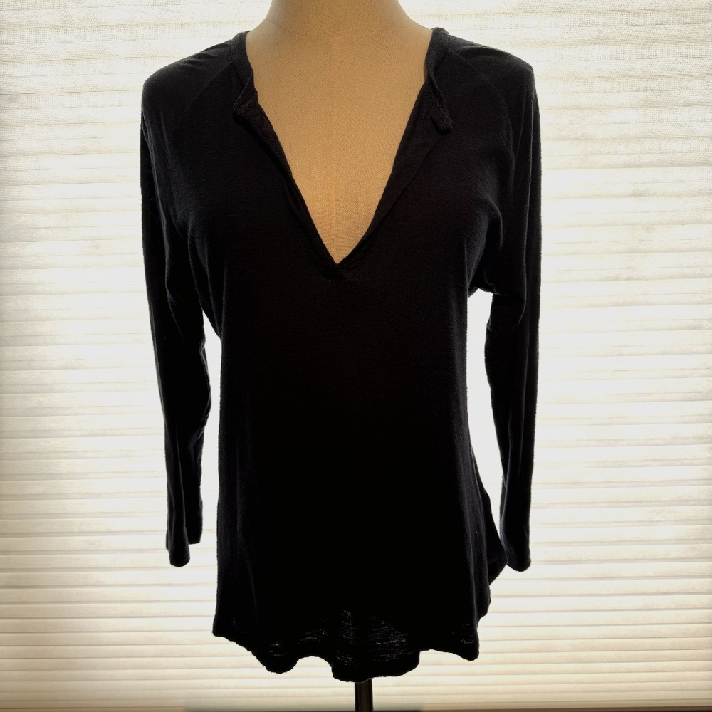 James Perse Split Neck Long Sleeve Raglan Tee - Navy Medium (size 2)